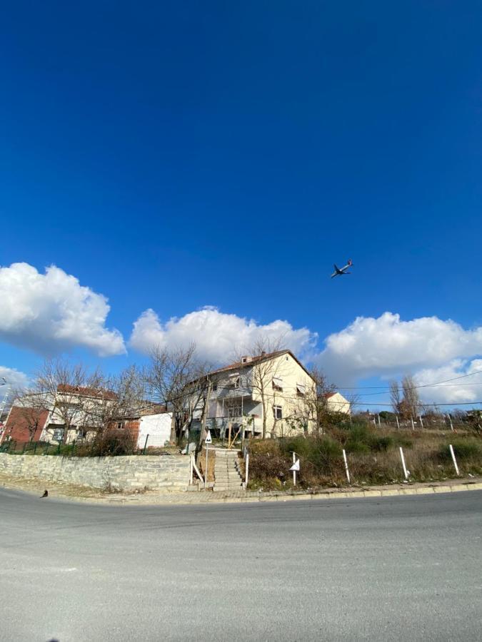 Triplex House Near The Airport Appartement Arnavutkoy Buitenkant foto