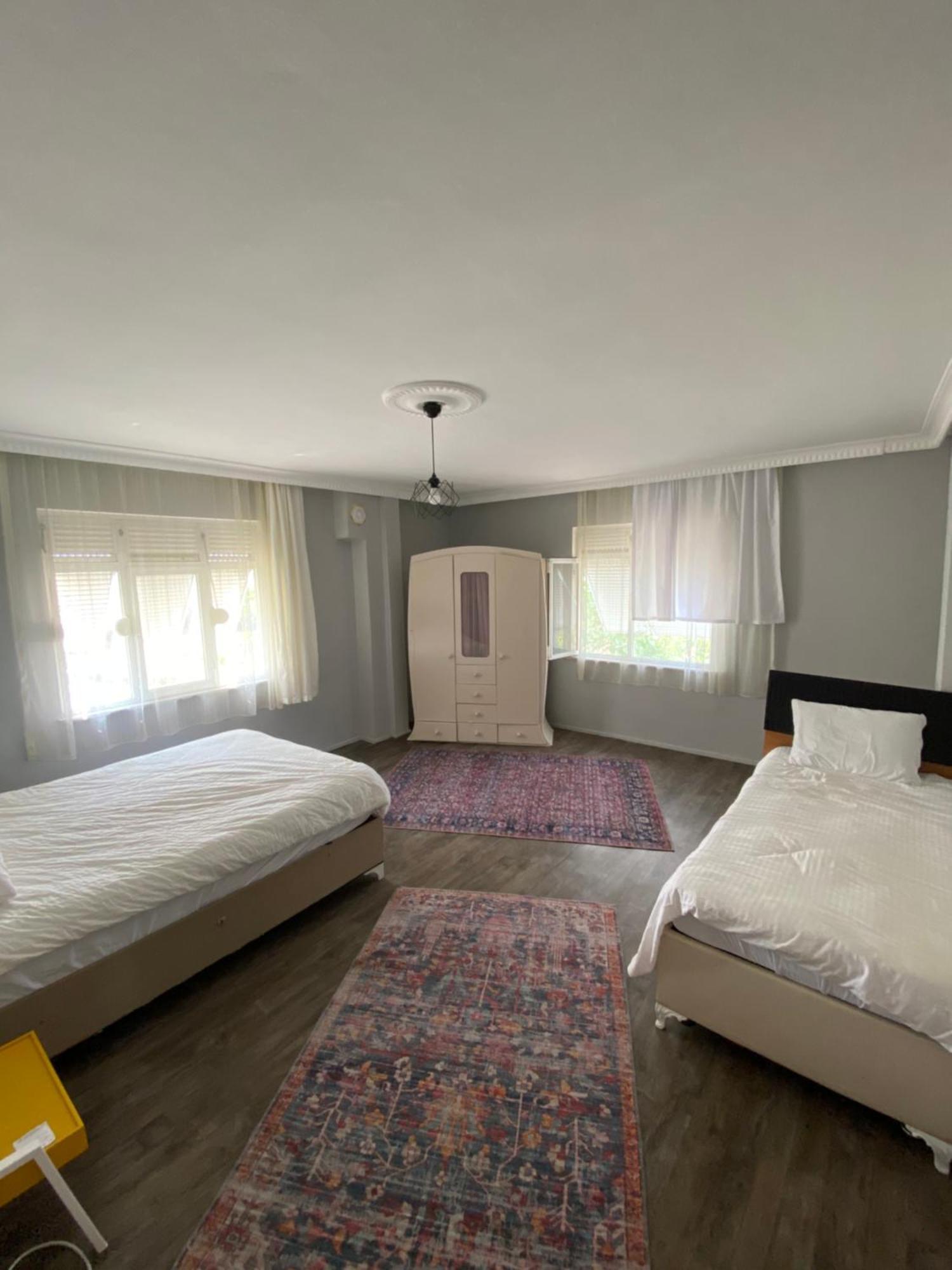 Triplex House Near The Airport Appartement Arnavutkoy Buitenkant foto